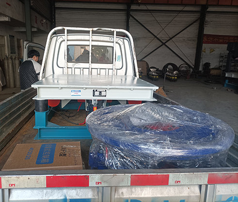 振动平台、旋振筛底盘发货