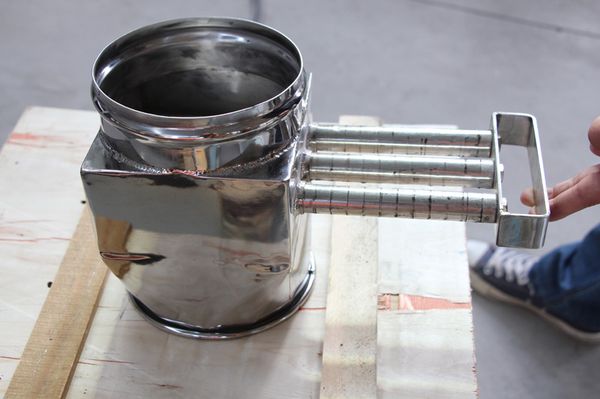 锂电材质振动筛加装除铁器有哪些优点？