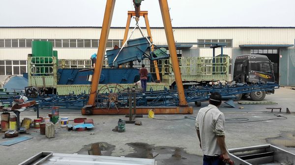 洛阳的某公司订购的康振机械振动筛于昨天由德邦物流发出,预计三天后到达,请注意查收,