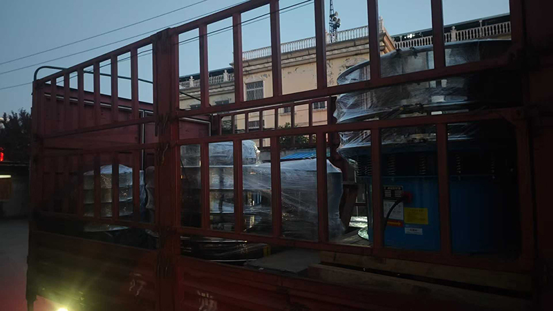 旋振筛、振动平台等全部发货