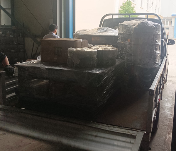 振动平台和三次元旋振筛