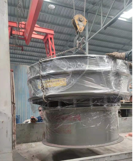 山东淄博的刘经理订购的康振机械振动筛已发货