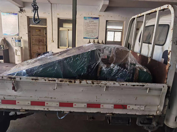 电磁振动给料机发货